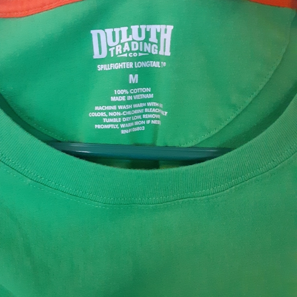 Duluth Trading Mens M Spillfighter Longtail T - Picture 2 of 5